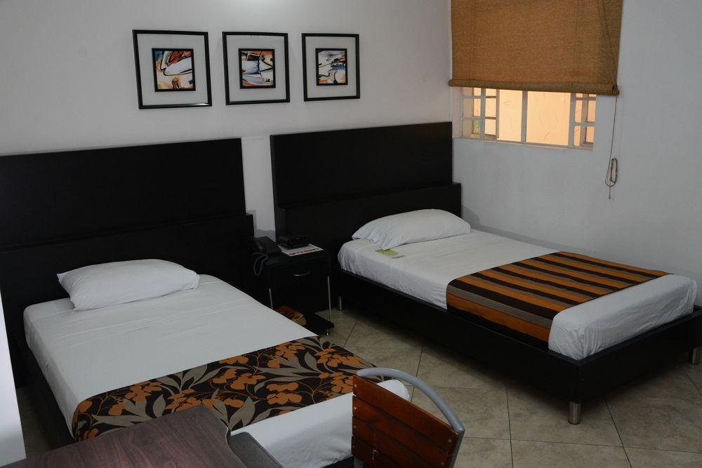 Hotel Quinta Avenida Cúcuta Extérieur photo