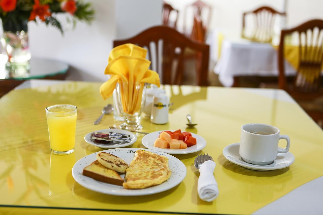 Hotel Quinta Avenida Cúcuta Extérieur photo