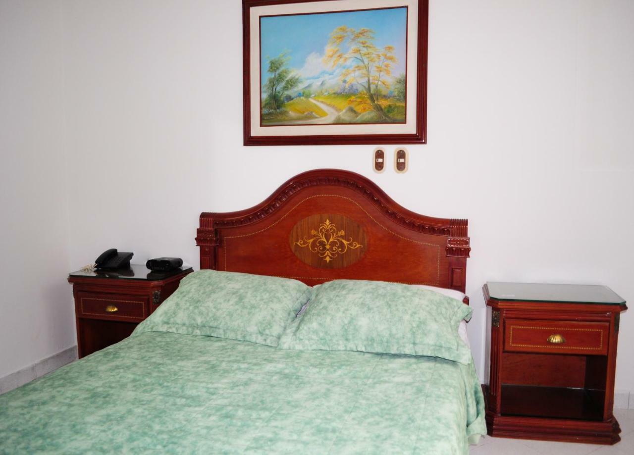 Hotel Quinta Avenida Cúcuta Extérieur photo