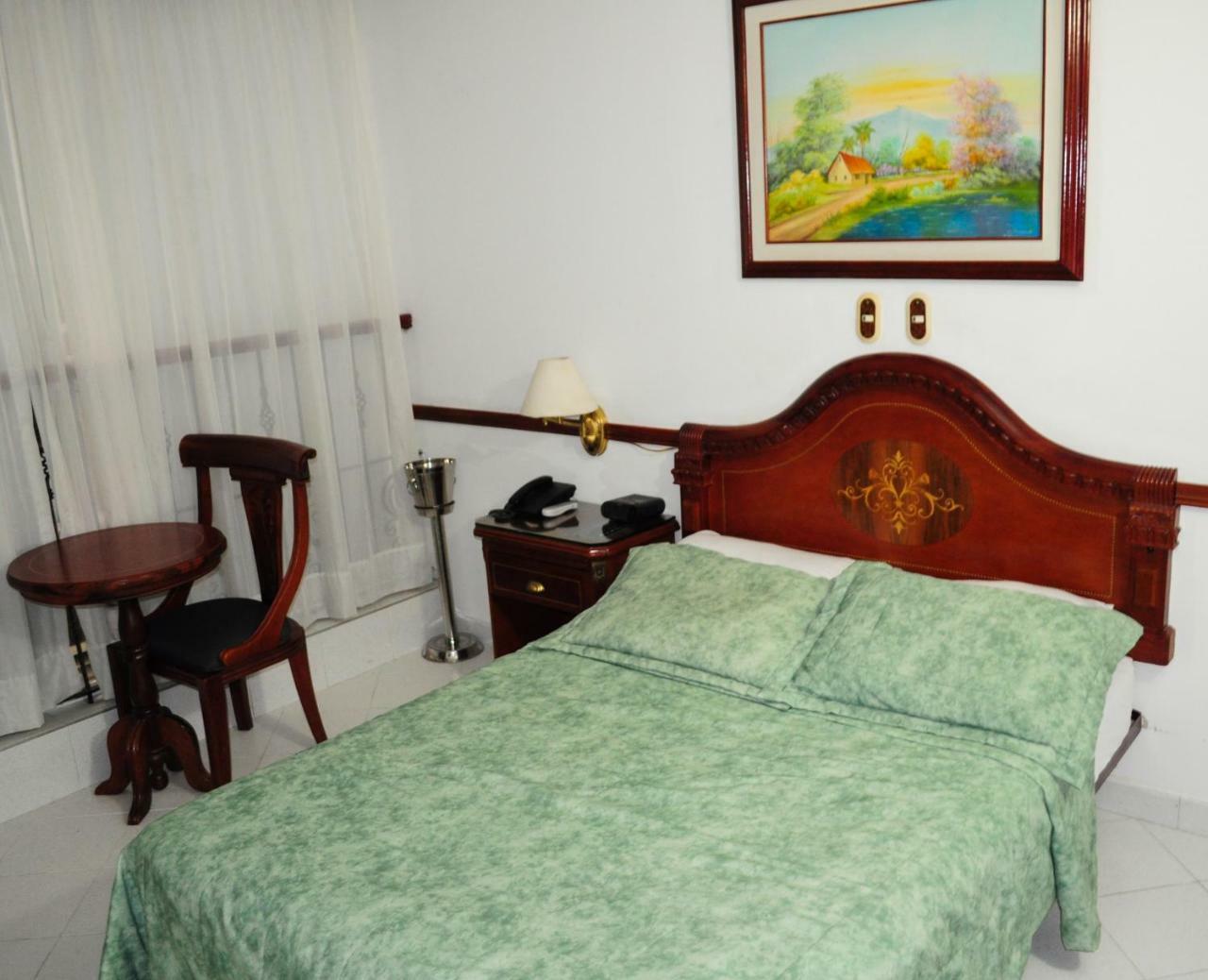 Hotel Quinta Avenida Cúcuta Extérieur photo